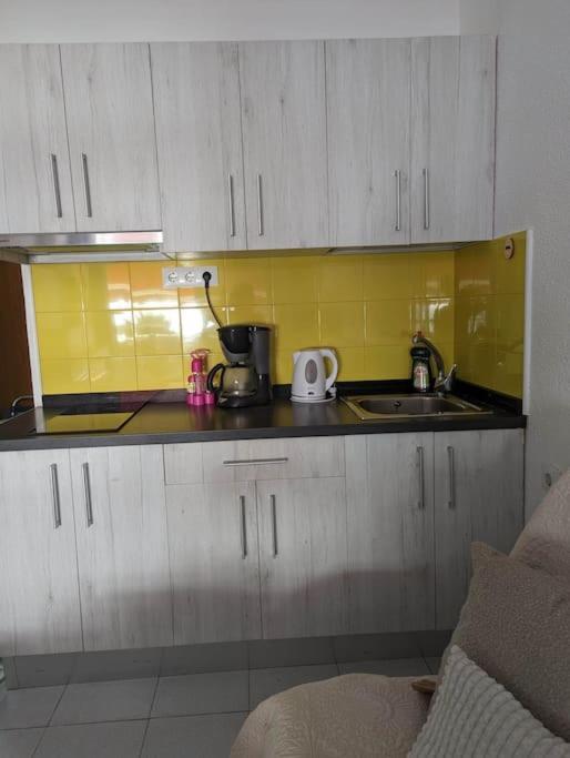 Beachfront Studio Apartment Puerto Rico Puerto Rico  Luaran gambar